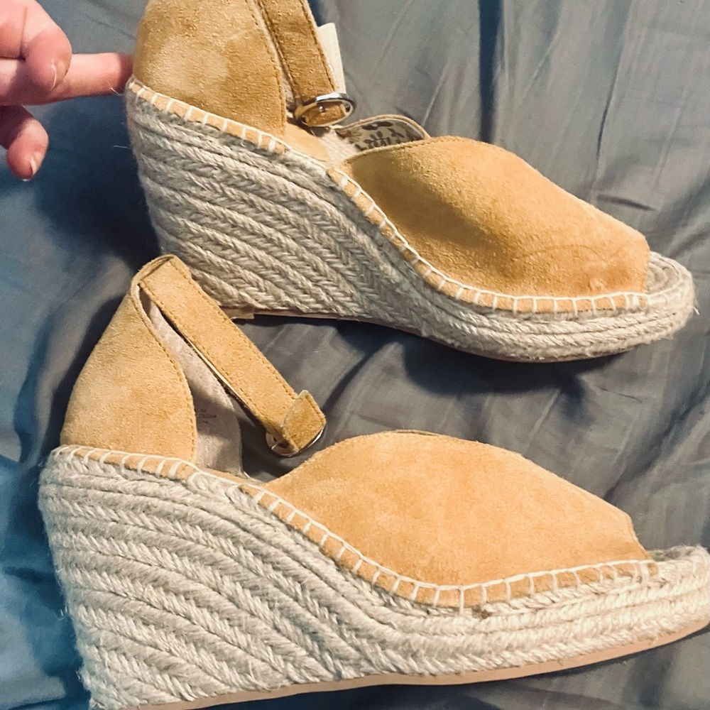 Seychelles Mustard Suede Espadrille Wedge - Picture 7 of 8